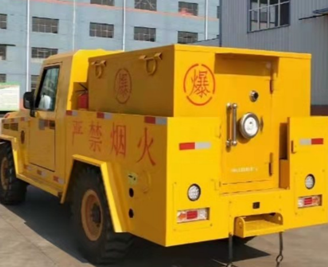 东兴爆破器材运输车专用功能